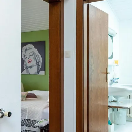 Near Hiking Trails Semesterbostad